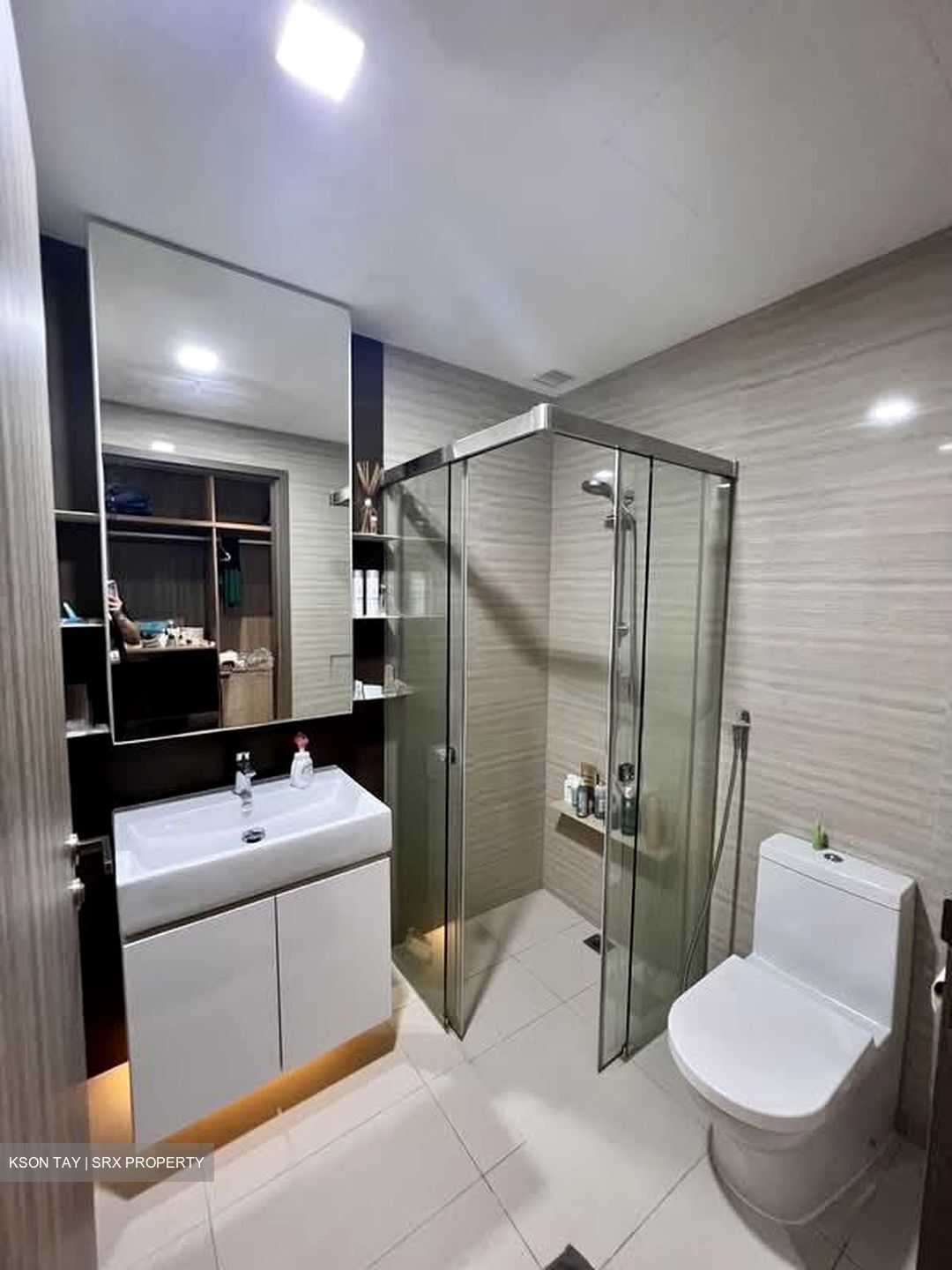 Sky Vue (D20), Condominium #569317321